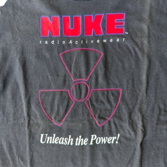 Vintage Nuke Radio Activewear Unleash the Power T-Shirt Black / Red Unisex L - Picture 5 of 5